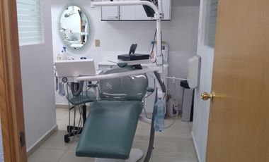 SE RENTA CUBÍCULO DENTAL EQUIPADO DENTRO DE CONSULTORIO.
