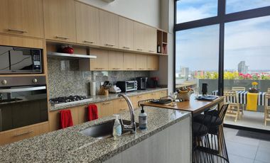 Hermoso Pent-house en venta en la exclusiva Torre Nau Living.
