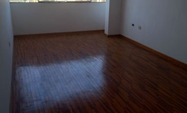 Venta de 2 lindos Departamentos a pocas cuadras de las avenidas principales como la Av. Lima, Av. Perú y Av. Universitaria.