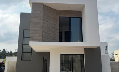 C324 - Venta Casa por Estrenar en Casa Laguna - Daule - Sambocity