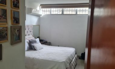 ALQUILO DEPARTAMENTO URDESA 3 DORMITORIOS PLANTA BAJA