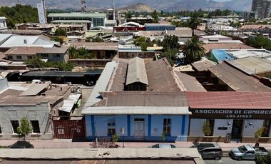 LOS ANDES - VENDE PROPIEDAD CON BUEN TERRENO DE 766m2 EN PLENO CENTRO
