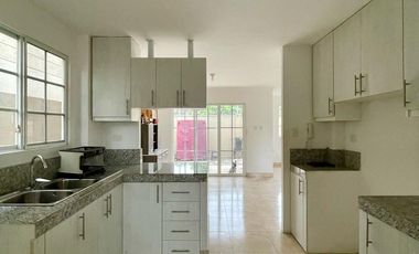 Alquiler: Casa de 3 Dorm. en Casa Laguna