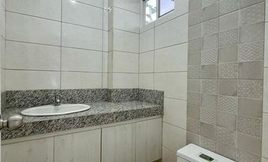 Alquiler: Casa de 3 Dorm. en Casa Laguna