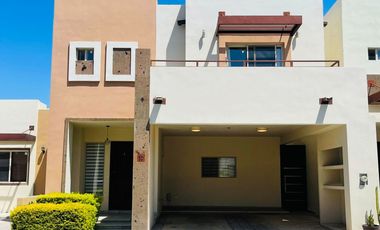 RIVELLO RESIDENCIAL - Casa en Venta