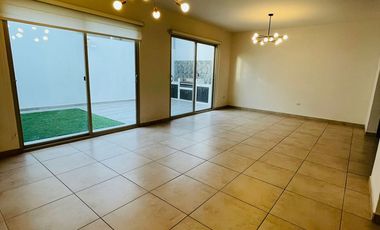 RIVELLO RESIDENCIAL - Casa en Venta