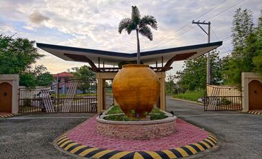 3 Bedrooms 2-Storey Duplex House NEAR TONDALIGAN BEACH AND DAGUPAN GOLF & BEACH CLUB (Eagle Crest Villa)