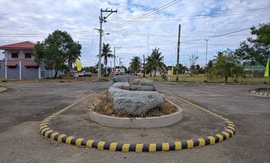 3 Bedrooms 2-Storey Duplex House NEAR TONDALIGAN BEACH AND DAGUPAN GOLF & BEACH CLUB (Eagle Crest Villa)