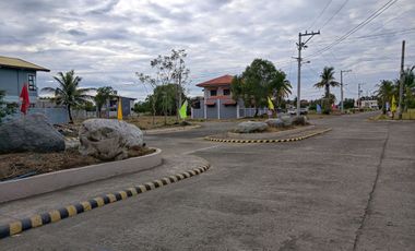3 Bedrooms 2-Storey Duplex House NEAR TONDALIGAN BEACH AND DAGUPAN GOLF & BEACH CLUB (Eagle Crest Villa)