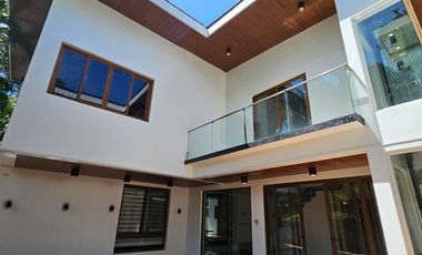 MODERN HOUSE FOR SALE IN AYALA ALABANG NEAR ALABANG HILLS PACIFIC VILLAGE MAKATI BELAIR SAN LORENZO MAGALLANES