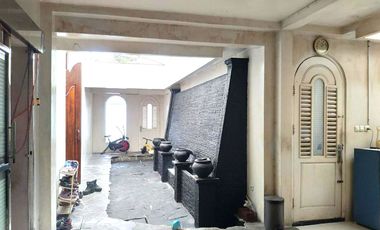 Rumah Mewah Eropa Klasik di Mertoyudan Magelang