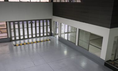 515 LOCAL COMERCIAL AV EL POBLADO