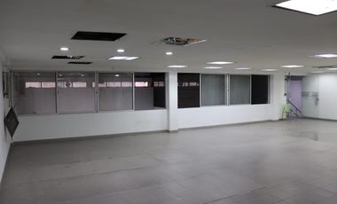 515 LOCAL COMERCIAL AV EL POBLADO