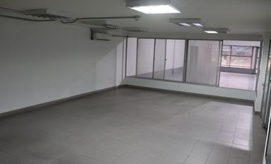 515 LOCAL COMERCIAL AV EL POBLADO