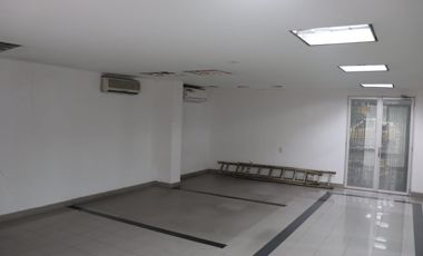 515 LOCAL COMERCIAL AV EL POBLADO