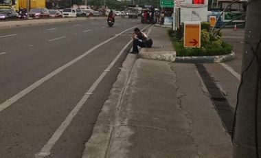 COMMERCIAL LOT ALONG THE ROAD BESIDE GASOLINE STATION IN MANDAUE CITY CEBU