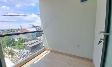 RUMAH SIAP HUNI 3KT SHM, AKSES ST. LRT & TOL. CIRACAS CIBUBUR JAKARTA TIMUR