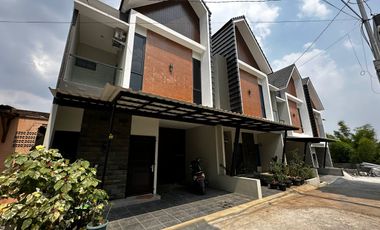 RUMAH SIAP HUNI 3KT SHM, AKSES ST. LRT & TOL. CIRACAS CIBUBUR JAKARTA TIMUR