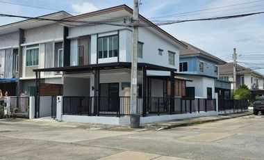 บ้าน มีนบุรี หลังมุม  จากป้อมยาม 100  เมตร ติดถนนนิมิตใหม่ หมู่บ้านพฤกษา62/1  ใกล้โรงเรียนสารสารท์นิมิตใหม่   ใกล้ตลาดหทัยมิตร  ทำเลดีมาก นัดชมได้