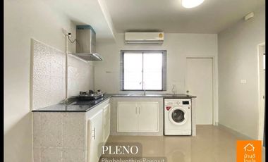 Urgent sale !! Townhome, Phahonyothin, Rangsit (22.3 sq.w.), 3 bedrooms, 2 bathrooms, Future Rangsit