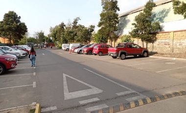 Buen Depto La Florida 2 dormitorios con Estacionamiento y Terraza, Pasos del Metro