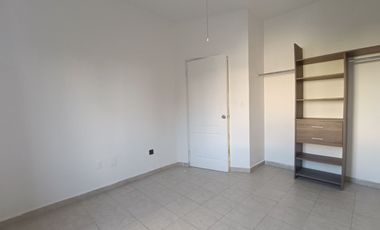 Hermosa casa renovada y equipada lista para ocupar!
