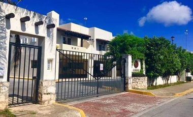 Hermosa casa renovada y equipada lista para ocupar!