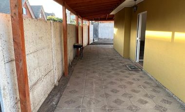 SE ARRIENDA AMPLIA CASA EN CONDOMINIO, BUIN