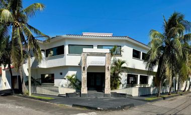 VENDO CASA EN COSTA DE ORO EN BOCA DEL RIO, VER