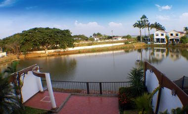 C180 - Venta Casa en Ciudad Celeste Vista al Lago - 3 dormitorios - Vendo