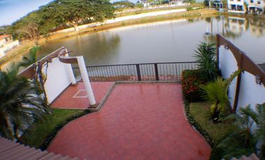 C180 - Venta Casa en Ciudad Celeste Vista al Lago - 3 dormitorios - Vendo