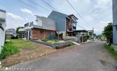 DISEWAKAN RUMAH CISARANTEN Lokasi Strategis Bebas Banjir Dekat Antapani & Soekarno Hatta Bandung