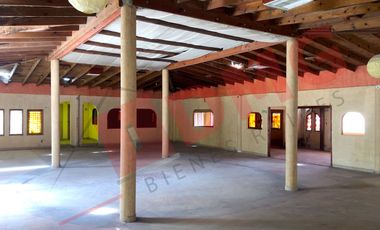 PROPIEDAD EN VENTA TIPO HACIENDA EN LOMA BLANCA