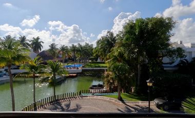 Exclusiva Residencia en Isla Dorada con muelle privado