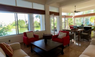 Exclusiva Residencia en Isla Dorada con muelle privado