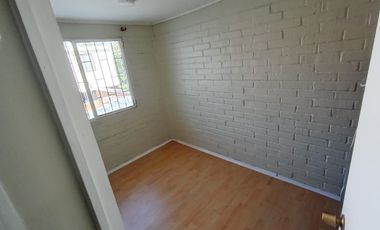 (Rebajada) Buena y Amplia Casa de dos Pisos de 4D y 3B más Depto Interior