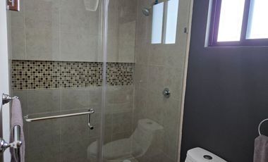 Renta casa zibata condominio el canto  con alberca y cuarto de servico QRO.