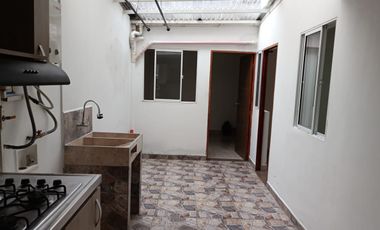 RENTO CASA EN LOPEZ DE MESA