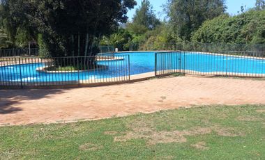 SE VENDE PARCELA 5.200 M2 LAGUNA DE ACULEO