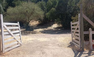 SE VENDE PARCELA 5.200 M2 LAGUNA DE ACULEO