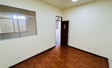 CASA EN VENTA EN LA AV. QUILCA Y OMICRON EN EL CALLAO