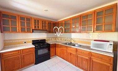 CASA AMUEBLADA EN RENTA EN SAN ISIDRO MONJAS