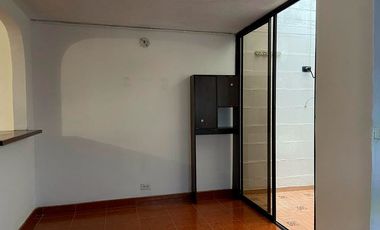 Casa en arriendo en el sector Prados de Sabaneta, Sabaneta