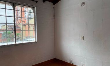 Casa en arriendo en el sector Prados de Sabaneta, Sabaneta