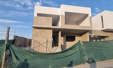 ¡GRAN OPORTUNIDAD EN LOS ROBLES RESIDENCIAL! Invierte a pie de la Primavera