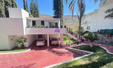 CASA EN VENTA EN LAS CAÑADAS