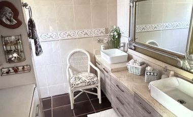CASA EN VENTA EN LAS CAÑADAS