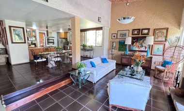 CASA EN VENTA EN LAS CAÑADAS