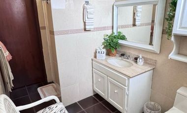 CASA EN VENTA EN LAS CAÑADAS