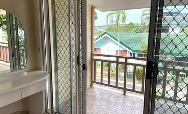 Beautiful Three Bedrooms House in Garden Ridge